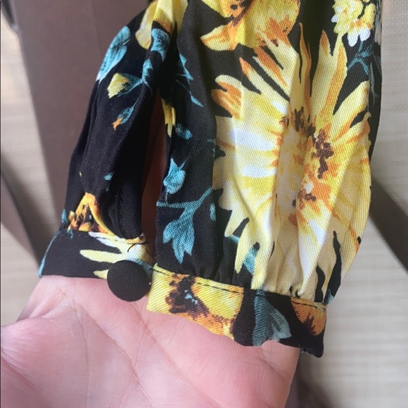 NWT Torrid Black & Yellow 🌺 Floral Dress - Picture 7 of 16
